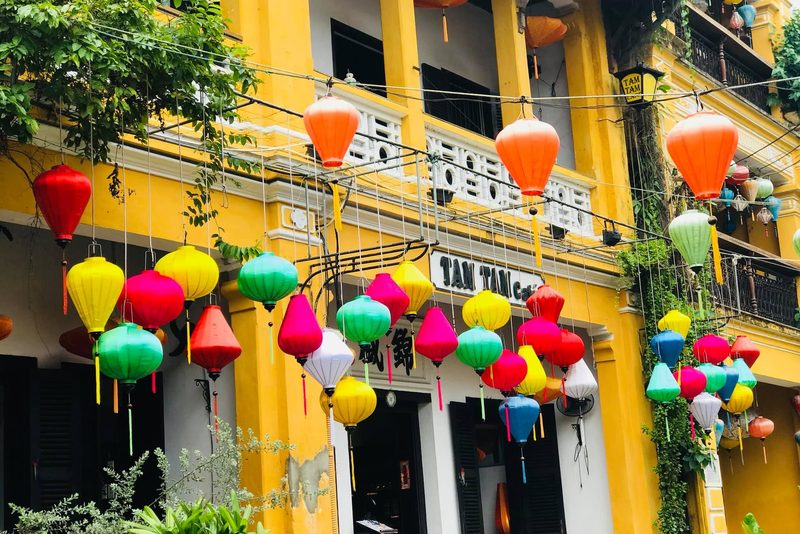 đèn lồng Hội An quà tặng doanh nghiệp — LongDenViet xưởng Tân Phú TP.HCM