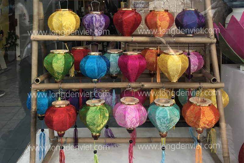Đèn lồng Hội An trang trí quán cafe sân vườn — LongDenViet xưởng Tân Phú TP.HCM