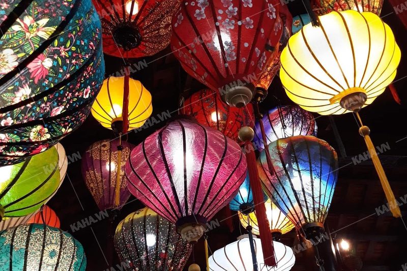 đèn lồng nên treo cao bao nhiêu — LongDenViet xưởng Tân Phú TP.HCM