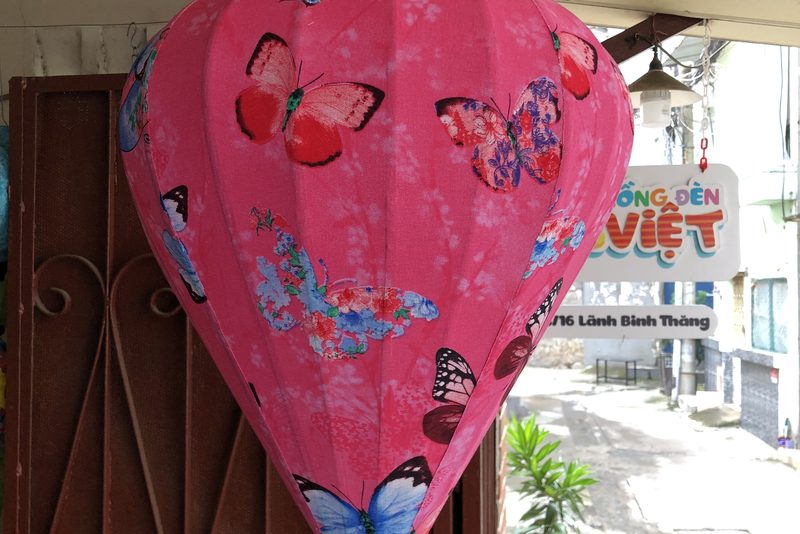 đèn lồng ngoài trời chịu UV bền — LongDenViet xưởng Tân Phú TP.HCM