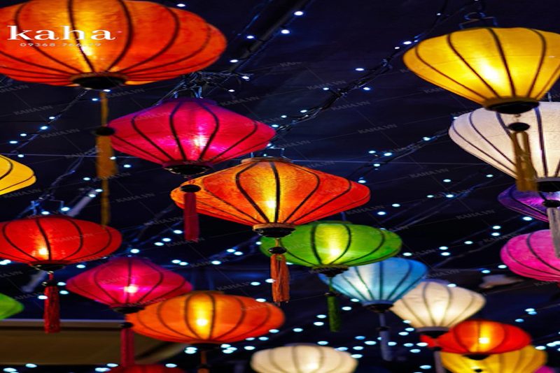 đèn lồng treo cây sân vườn — LongDenViet xưởng Tân Phú TP.HCM