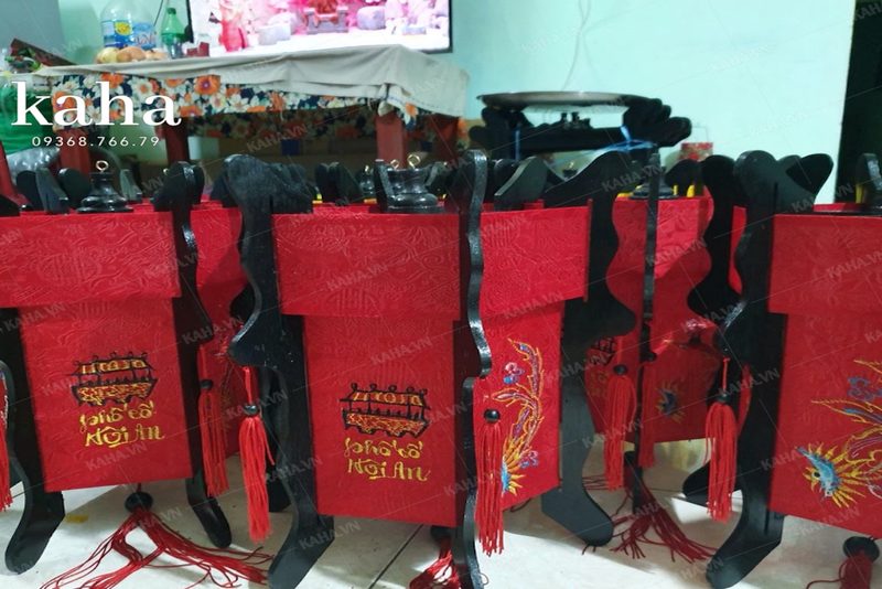 đèn lồng treo cây sân vườn — LongDenViet xưởng Tân Phú TP.HCM