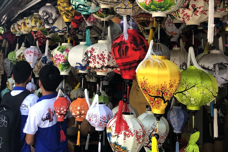 Đèn thả bàn ăn bằng vải cho biệt thự nghỉ dưỡng — LongDenViet xưởng Tân Phú TP.HCM