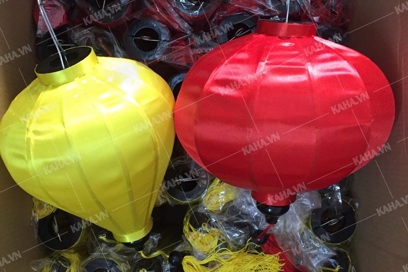 Lồng đèn Hội An trang trí đường phố vào ngày Tết — LongDenViet xưởng Tân Phú TP.HCM