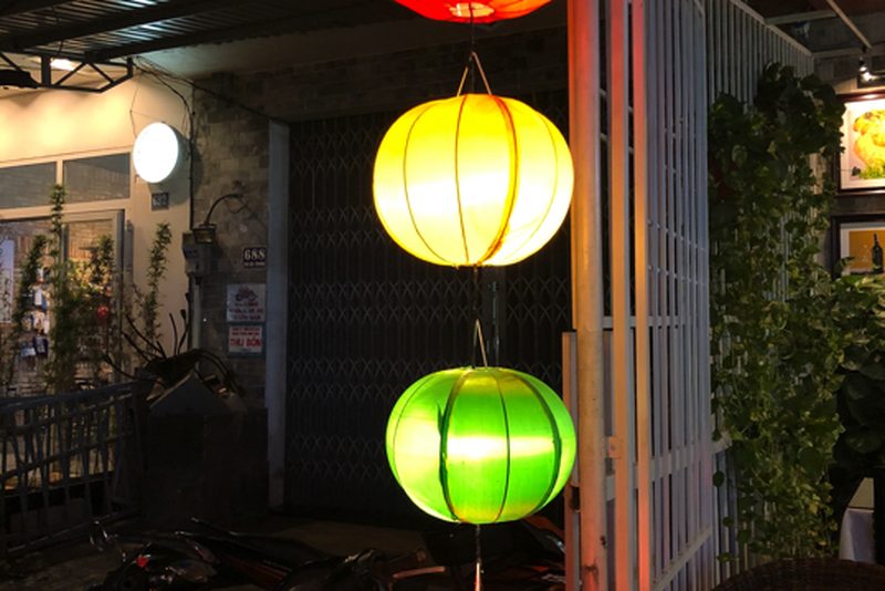 móc treo đèn lồng trang trí — LongDenViet xưởng Tân Phú TP.HCM
