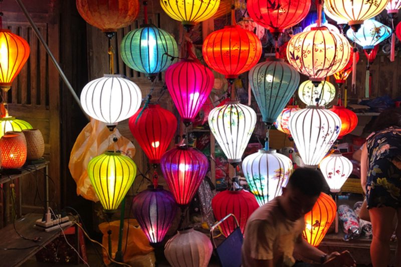 mua đèn lồng Bình Dương — LongDenViet xưởng Tân Phú TP.HCM