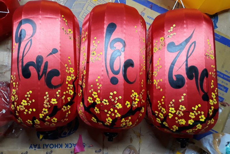 nên mua đèn lồng online hay tại xưởng — LongDenViet xưởng Tân Phú TP.HCM