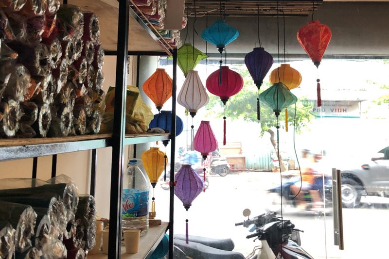 thanh treo đèn lồng gỗ sắt — LongDenViet xưởng Tân Phú TP.HCM