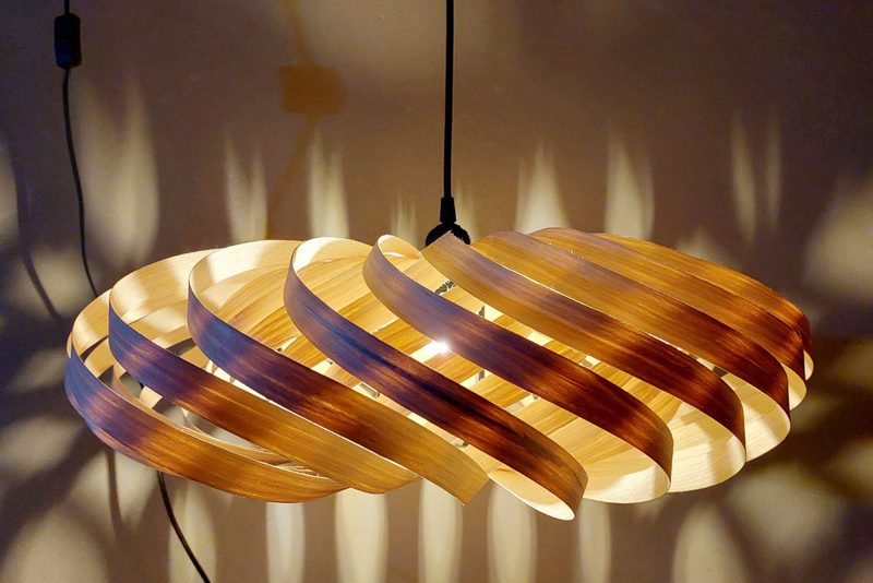 đèn lồng gỗ khắc chữ theo yêu cầu — LongDenViet xưởng Tân Phú TP.HCM