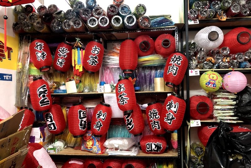 đèn Nhật Bản trang trí spa — LongDenViet xưởng Tân Phú TP.HCM