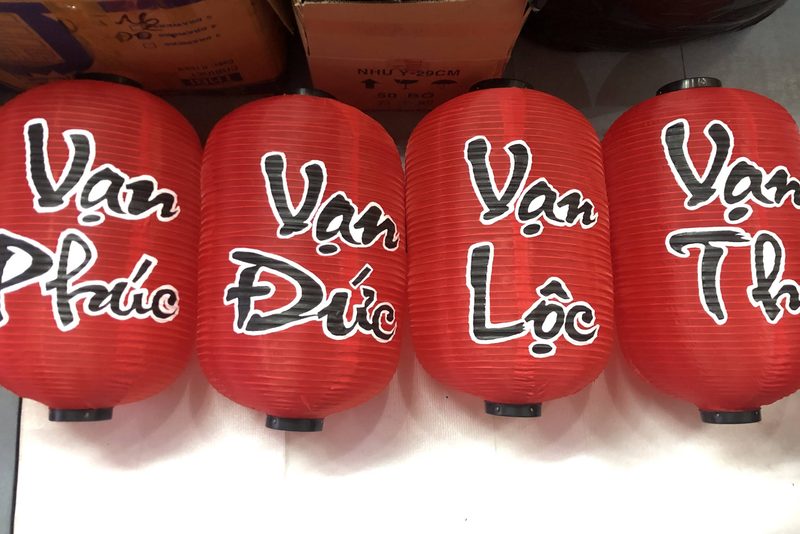 đèn Nhật Bản trang trí spa — LongDenViet xưởng Tân Phú TP.HCM