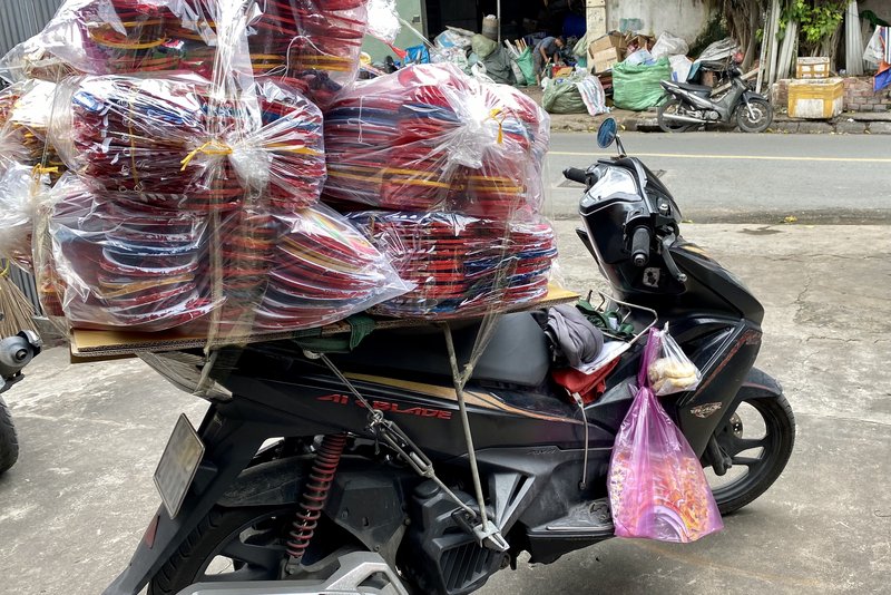 đèn Trung Thu làm quà tặng — LongDenViet xưởng Tân Phú TP.HCM