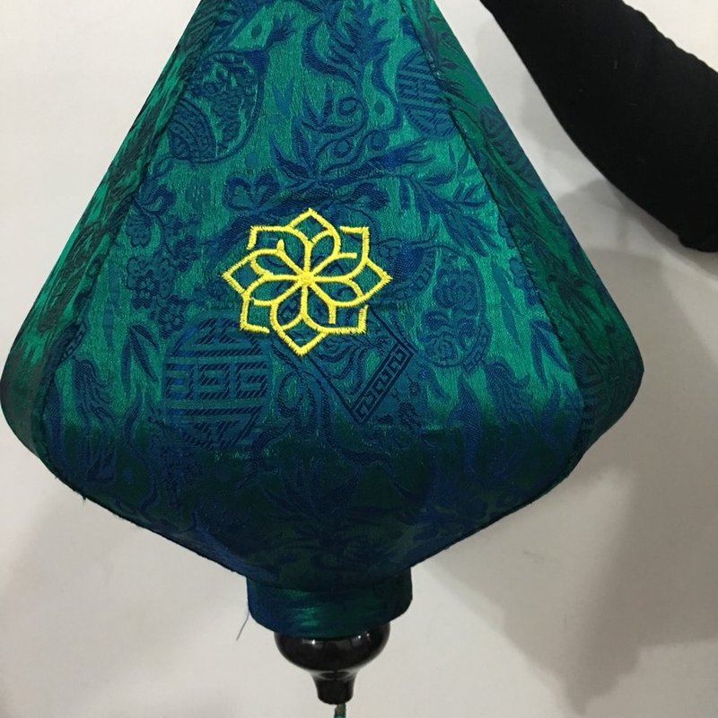 Đèn Lồng — góc nhìn thứ 2